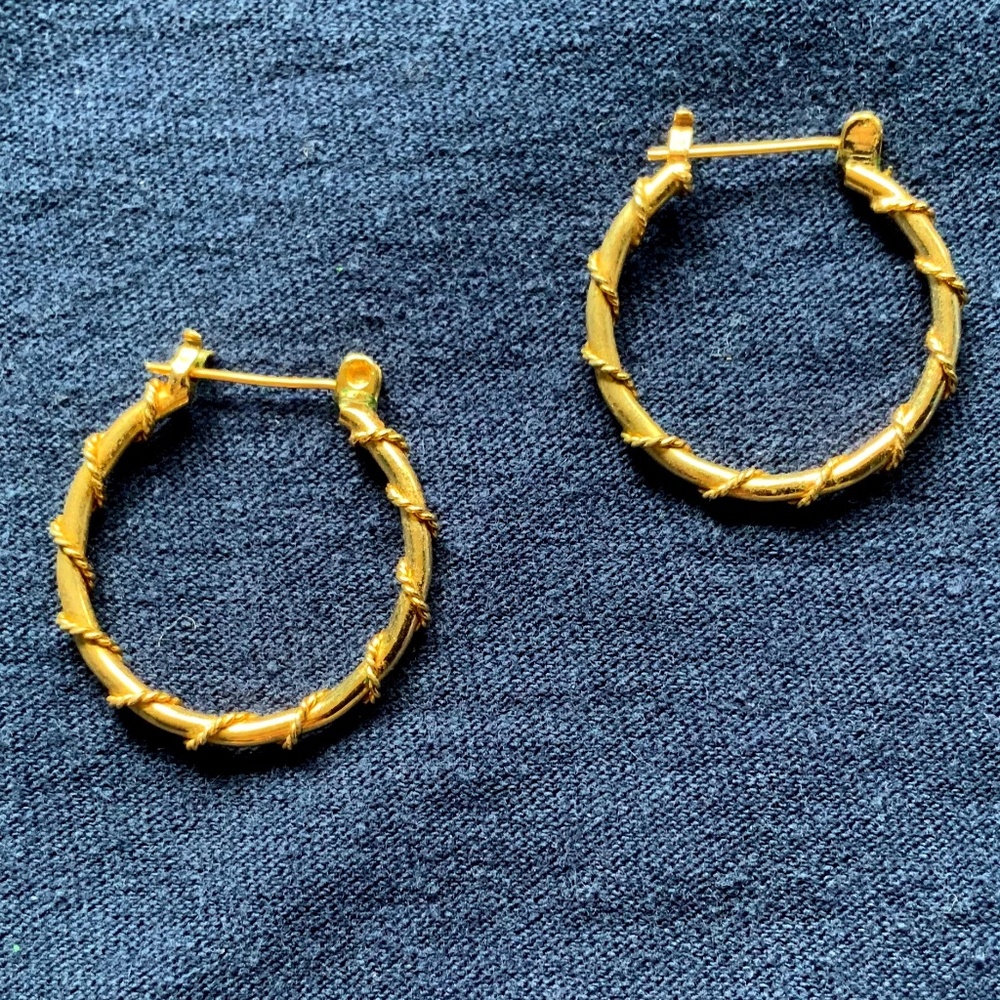 Vintage Gold Toned Hoop Earrings Twisted Rope Design